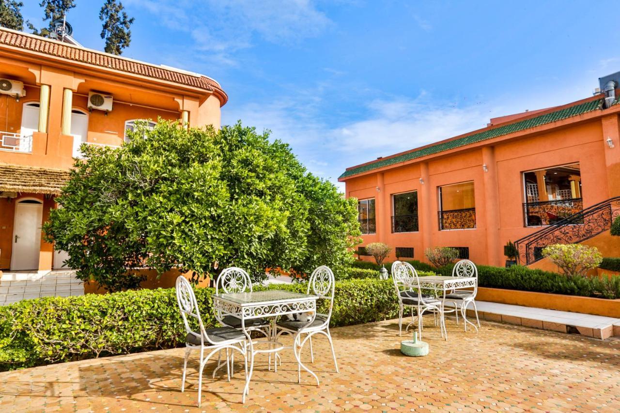 Hotel Complexe El Bassatine Beni Mellal Exterior foto