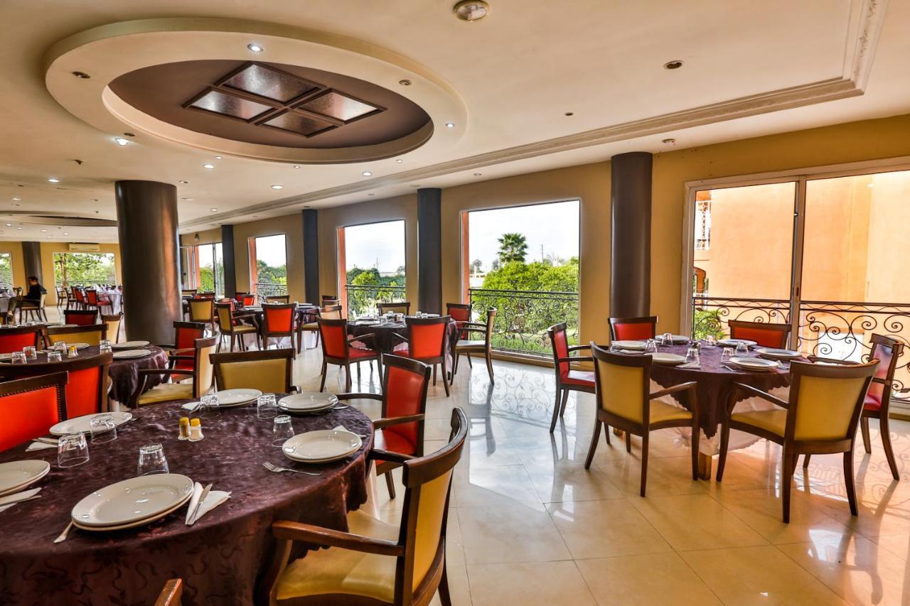 Hotel Complexe El Bassatine Beni Mellal Exterior foto