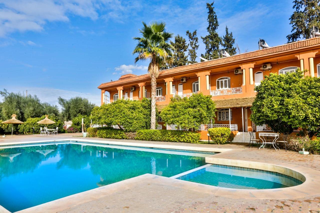 Hotel Complexe El Bassatine Beni Mellal Exterior foto