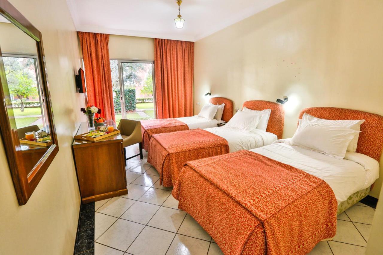Hotel Complexe El Bassatine Beni Mellal Exterior foto